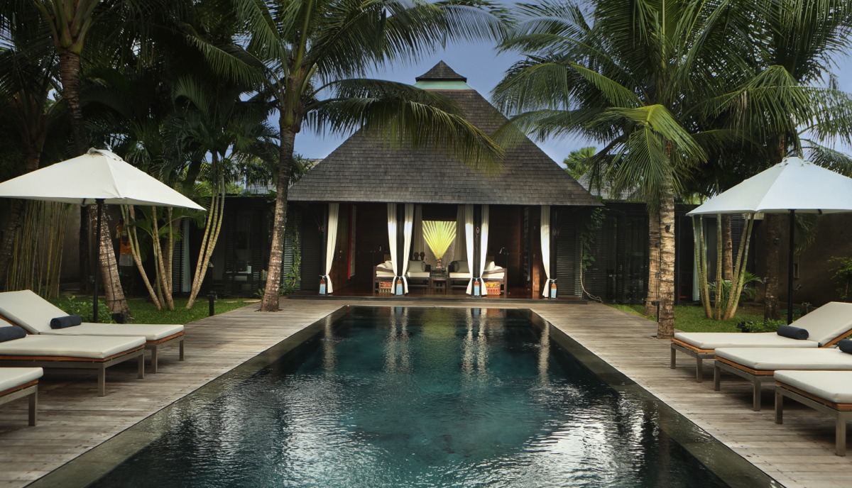 Villa Samuan pool view to bale private villa seminyak