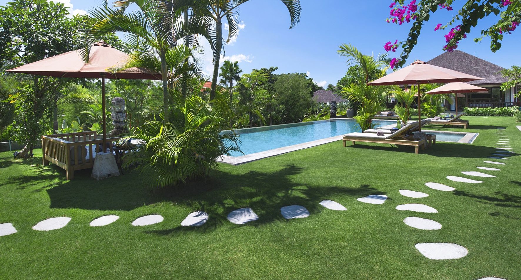 Villa Theo Bali - lush garden and beautiful pool