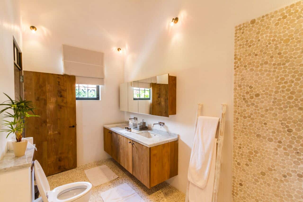 Villa Nehal - Guest bathroom