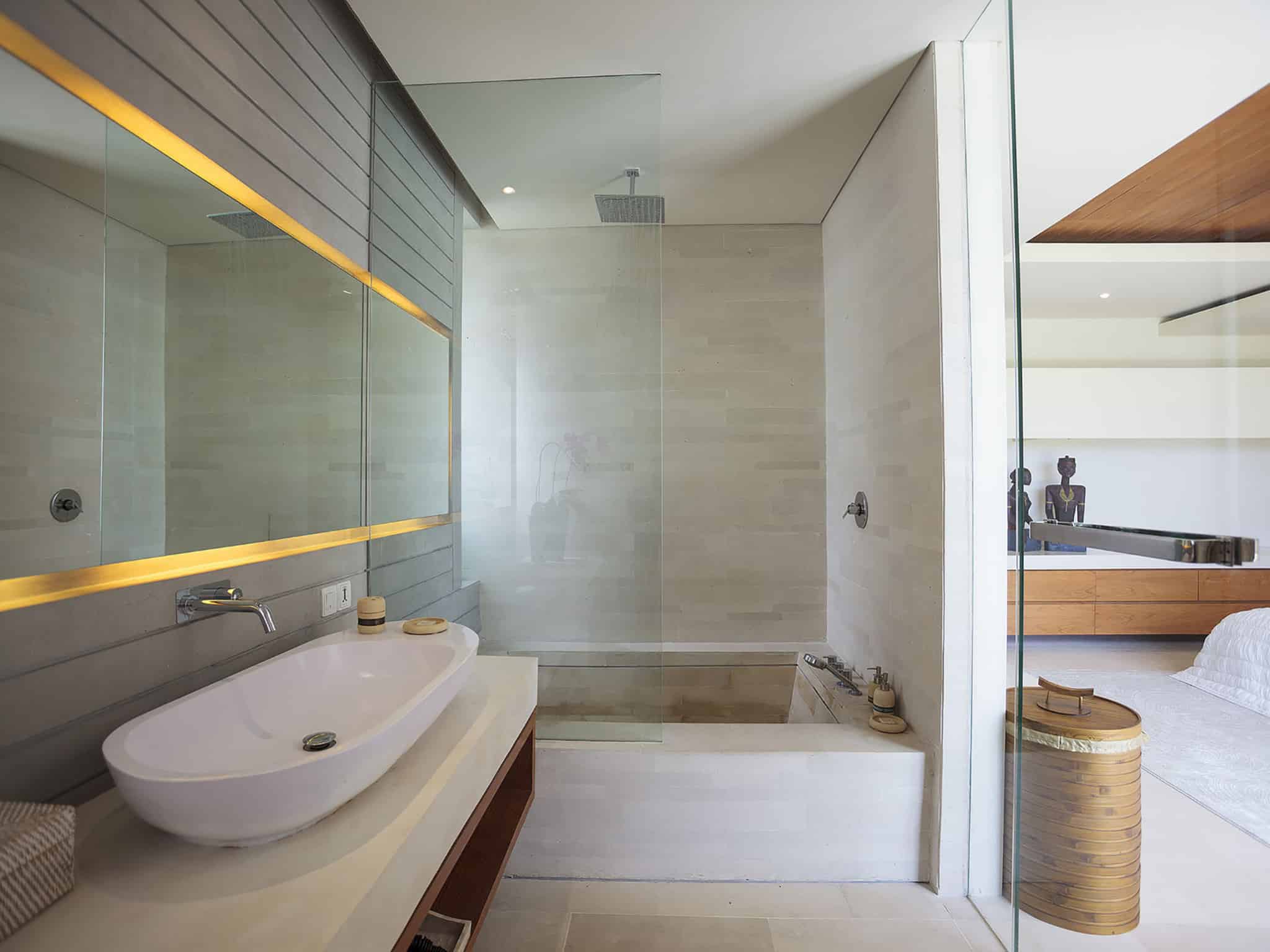 The Iman Villa - Canggu Bali - Guest bedroom two bath